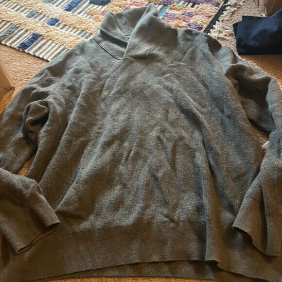 Michael Kors xl sweater - Picture 5 of 7